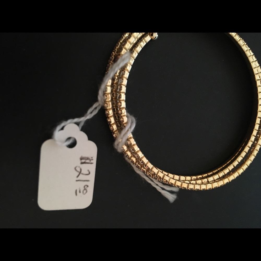 Gold Rhinestone bracelet - Picture 3 of 4